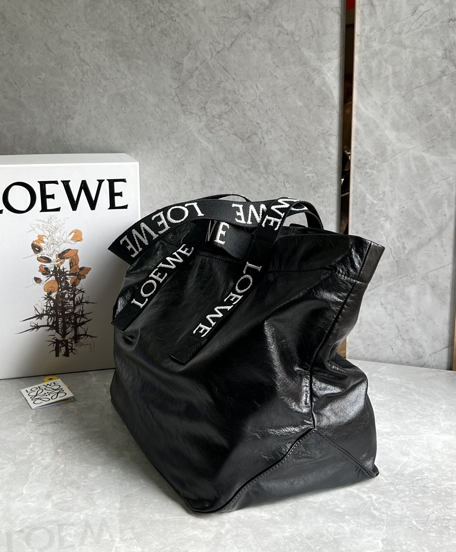 Loewe Fold Shopper in Paper Calfskin Black